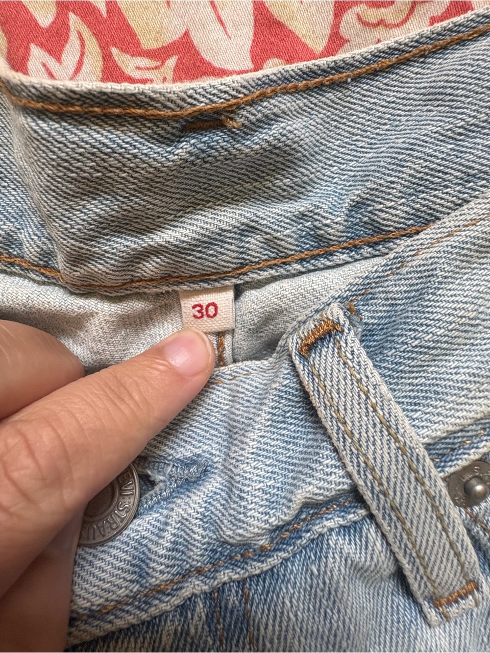 Levi’s High Rise Distressed Shorts - Picture 2 of 4
